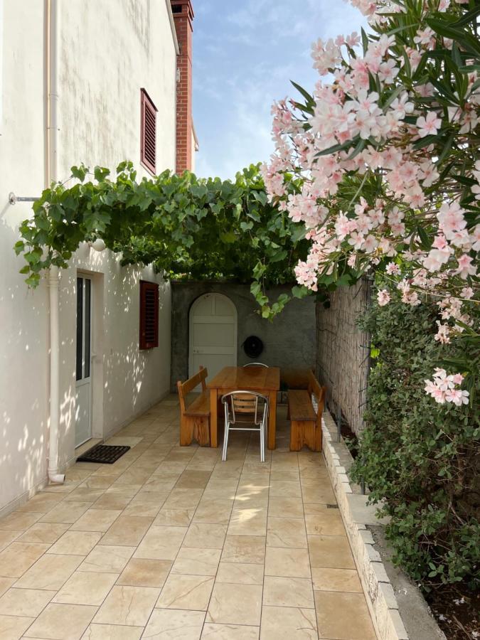 Apartmani Tonko Račišće Zewnętrze zdjęcie